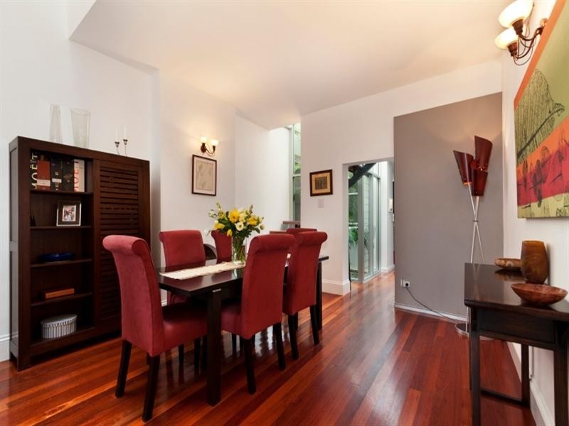 15 Wells Street, Newtown NSW 2042