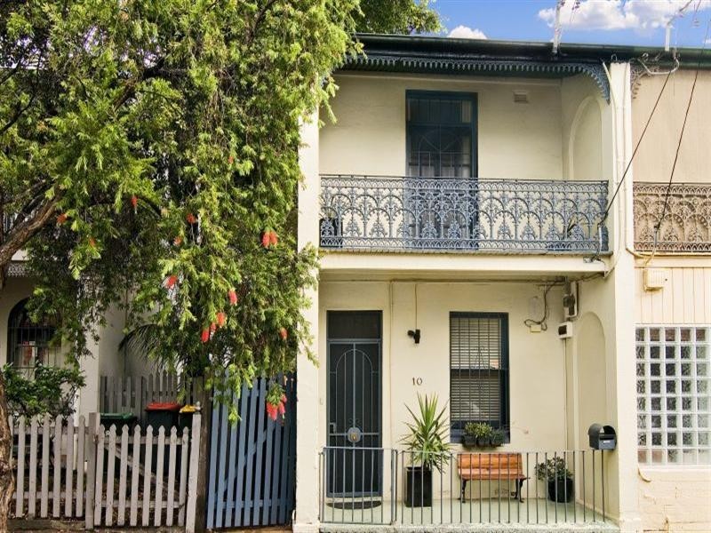 10 Lackey Street, St Peters NSW 2044