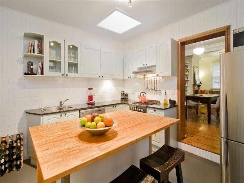 10 Lackey Street, St Peters NSW 2044