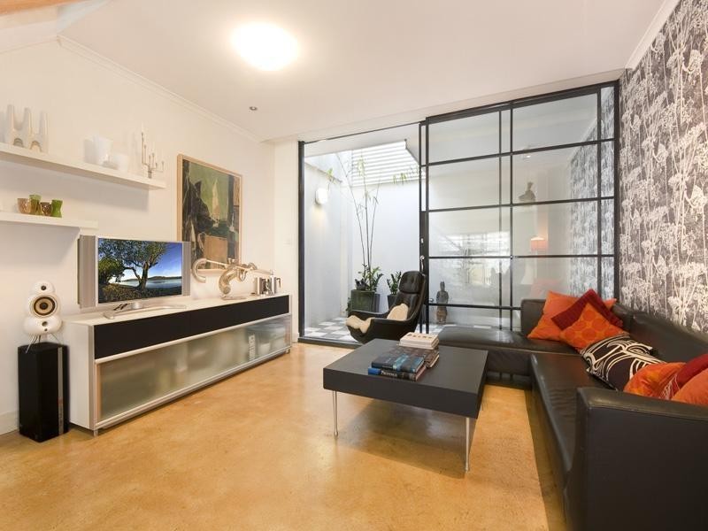 2/246 Chalmers Street, Redfern NSW 2016