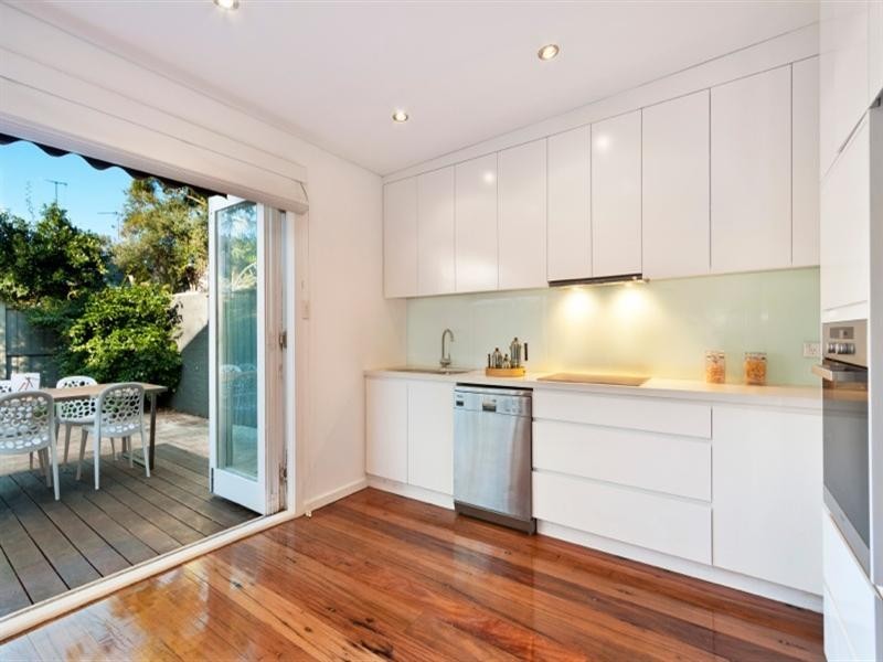 48 Kingsclear Road, Alexandria NSW 2015