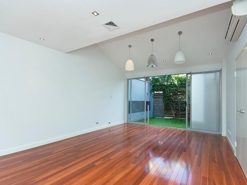 86 Henderson Road, Alexandria NSW 2015