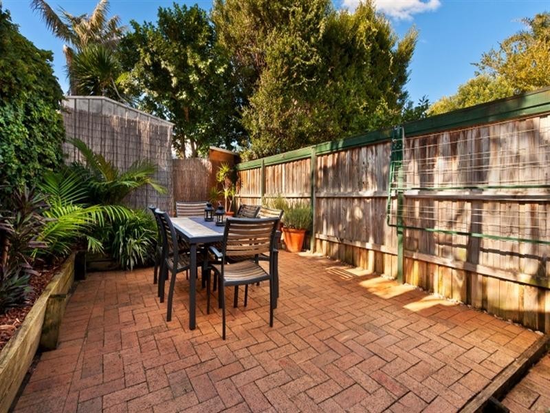 64 Union Street, Erskineville NSW 2043