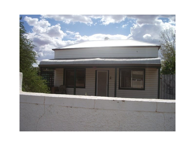 204 Newton Street, Broken Hill NSW 2880