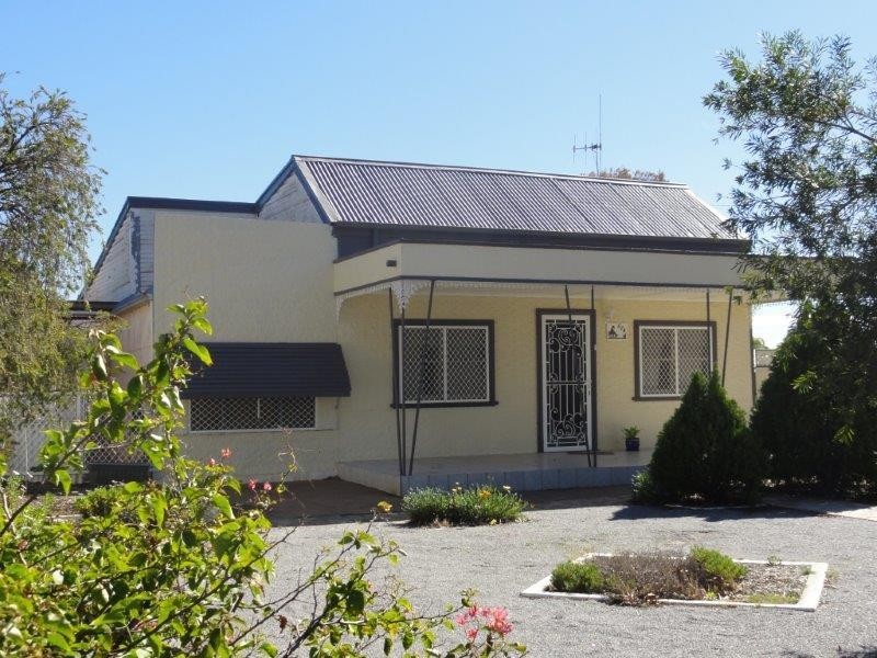 674 Argent Street, Broken Hill NSW 2880