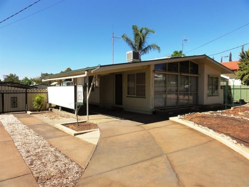 581 O’Neil Street, Broken Hill NSW 2880
