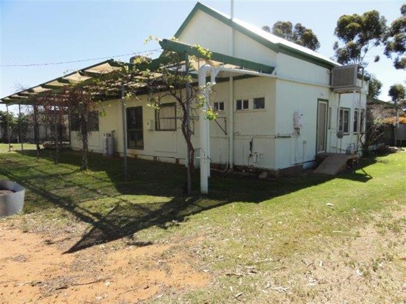 623 Lane Street, Broken Hill NSW 2880