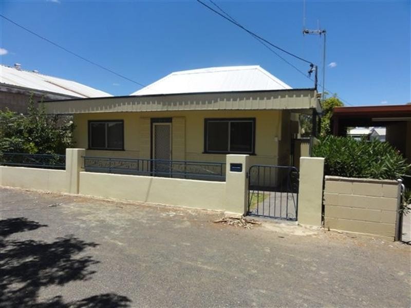 215 Cornish Street, Broken Hill NSW 2880