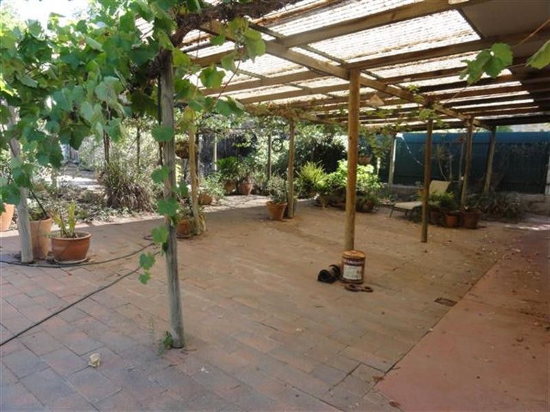 330 Cummins Street, Broken Hill NSW 2880