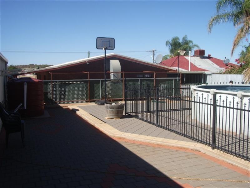 272 Clarke Street, Broken Hill NSW 2880