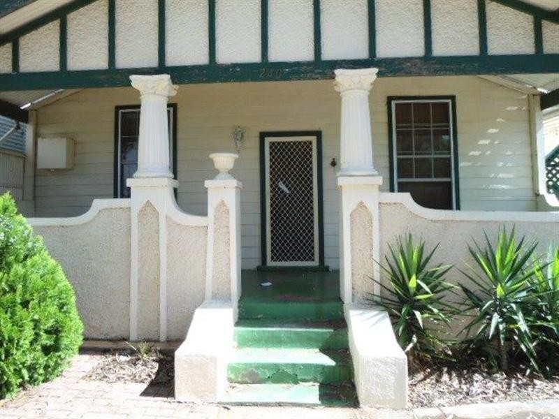 240 Wolfram Street, Broken Hill NSW 2880