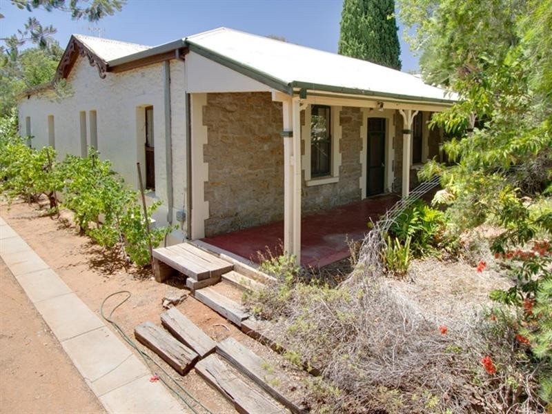 330 Cummins Street, Broken Hill NSW 2880