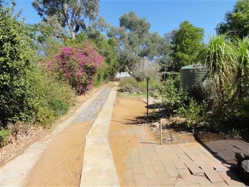 330 Cummins Street, Broken Hill NSW 2880