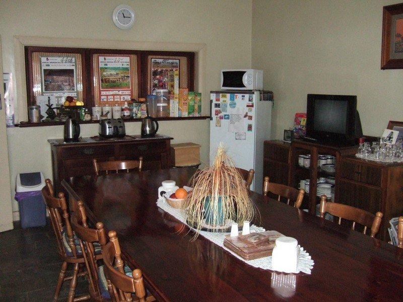 230 Oxide Street, Broken Hill NSW 2880