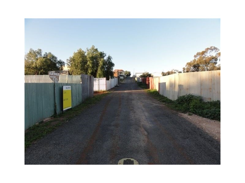 16 Beryl Lane, Broken Hill NSW 2880