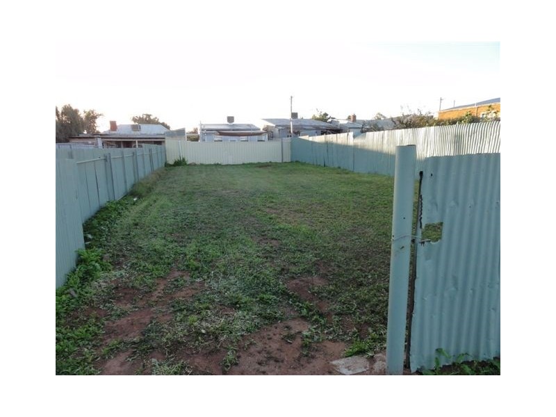 16 Beryl Lane, Broken Hill NSW 2880