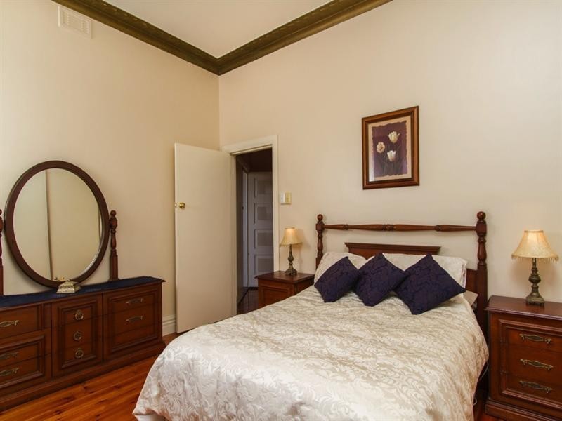 70 Hill Street, Broken Hill NSW 2880