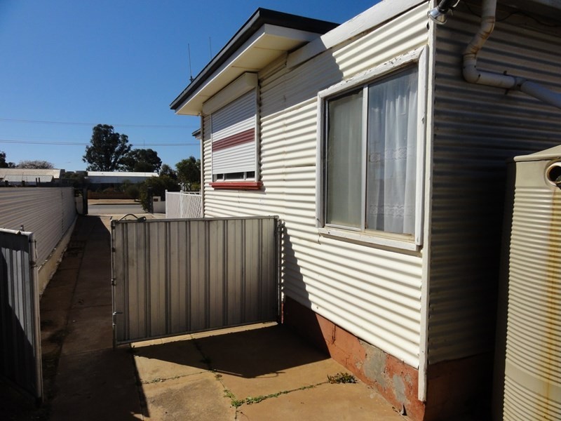 17 Creedon Street, Broken Hill NSW 2880