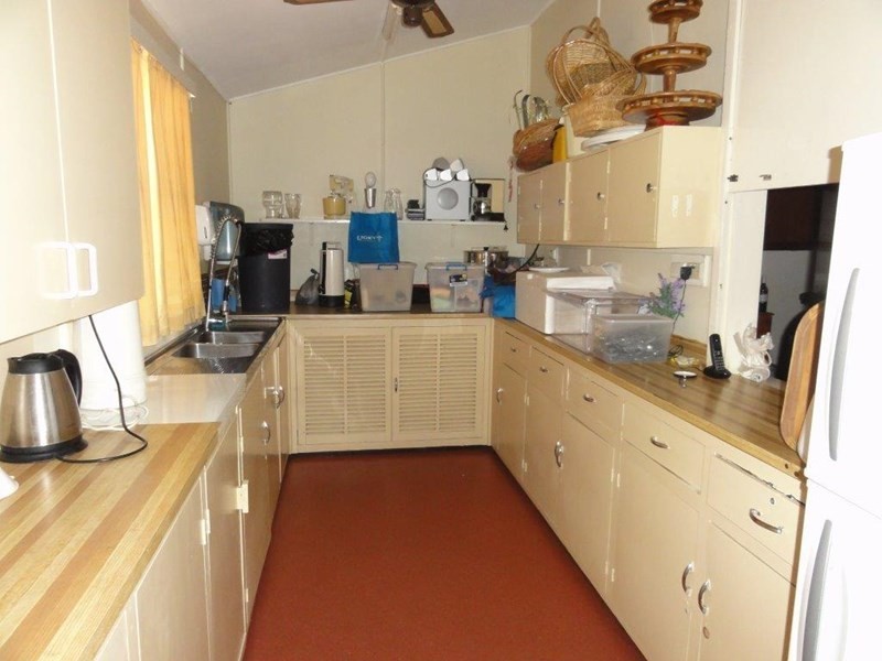 100 Eyre Street, Broken Hill NSW 2880