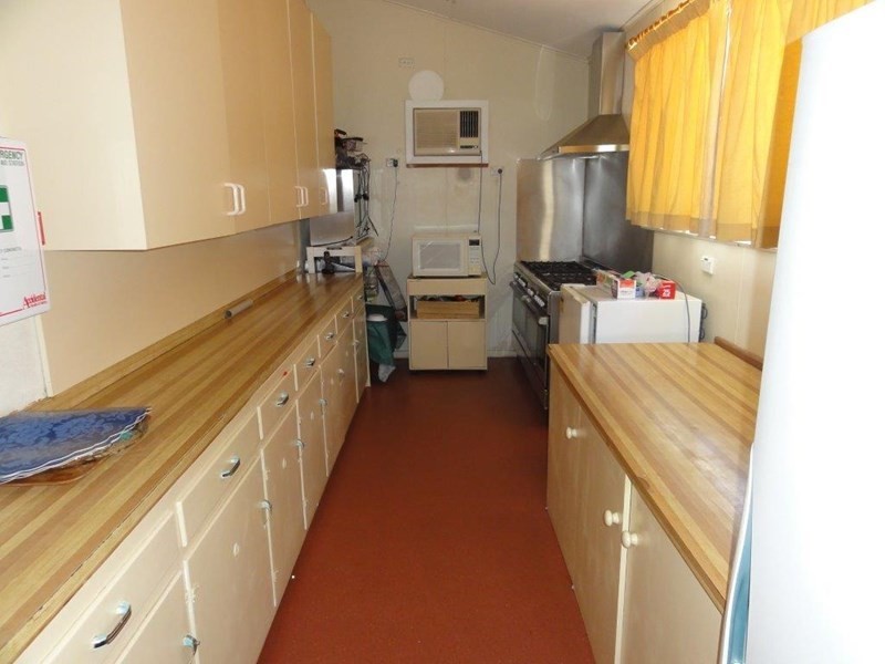 100 Eyre Street, Broken Hill NSW 2880