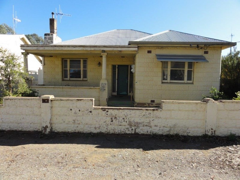102 Ryan Street, Broken Hill NSW 2880
