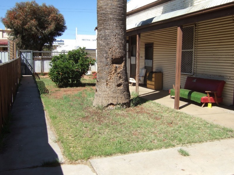 98 Argent Street, Broken Hill NSW 2880