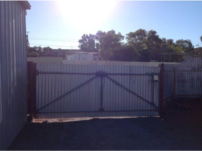 102 Piper Street, Broken Hill NSW 2880