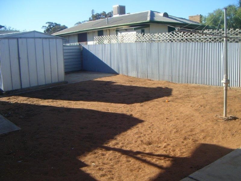 2 Dundas Avenue, Broken Hill NSW 2880