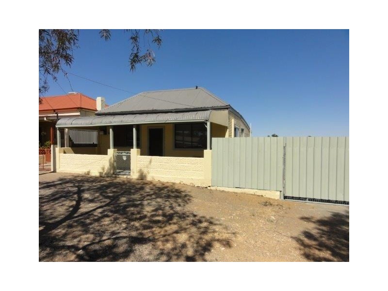 19 Nicholls Street, Broken Hill NSW 2880