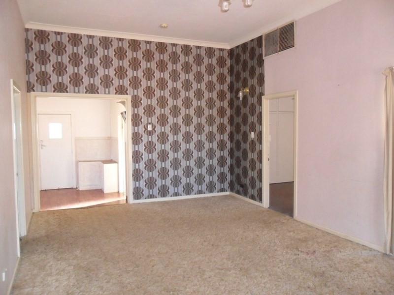 94 Gaffney Street, Broken Hill NSW 2880