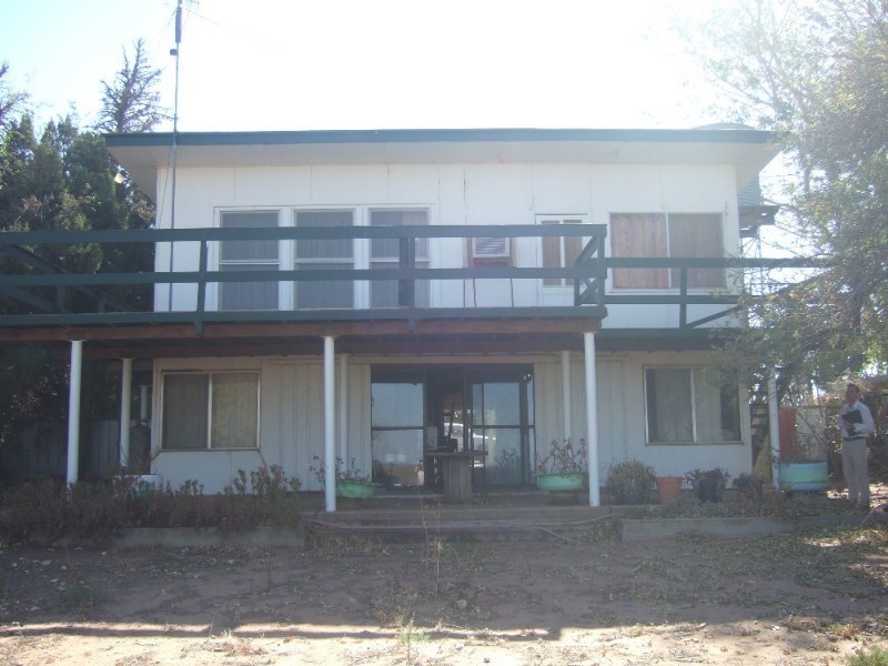 79 Lakeview Avenue, Broken Hill NSW 2880