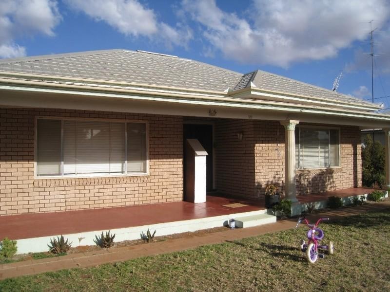 99 Wills Street, Broken Hill NSW 2880