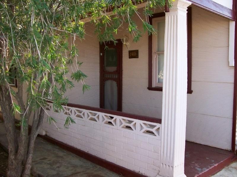 240 Mcculloch Street, Broken Hill NSW 2880