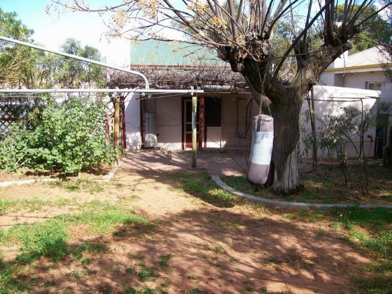 240 Mcculloch Street, Broken Hill NSW 2880
