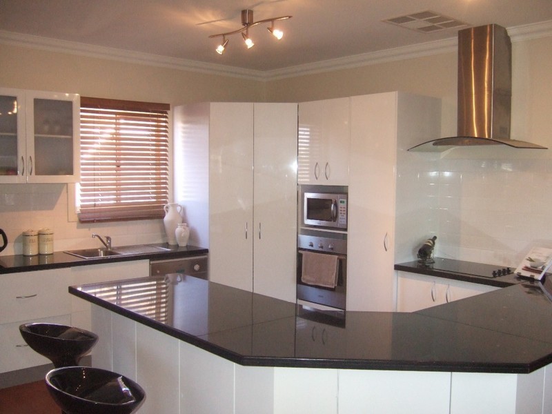 196 Mcculloch Street, Broken Hill NSW 2880