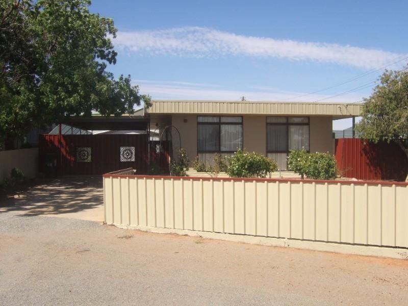 208 Hall Street, Broken Hill NSW 2880