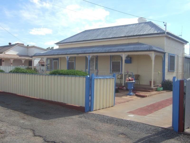 328 Thomas Street, Broken Hill NSW 2880