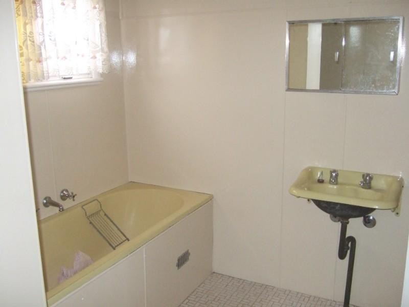 215 Cornish Street, Broken Hill NSW 2880