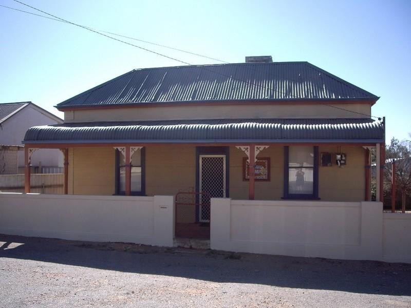 12 Nicholls Street, Broken Hill NSW 2880