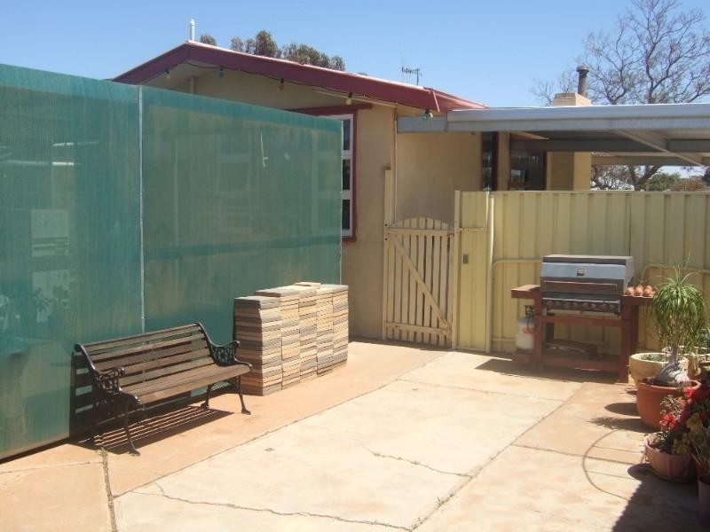 8 Central Street, Broken Hill NSW 2880