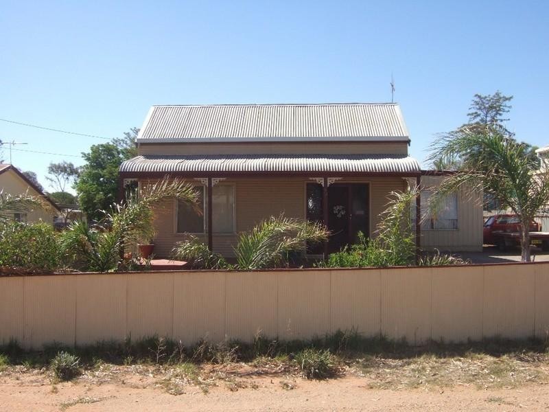 94 Gaffney Street, Broken Hill NSW 2880
