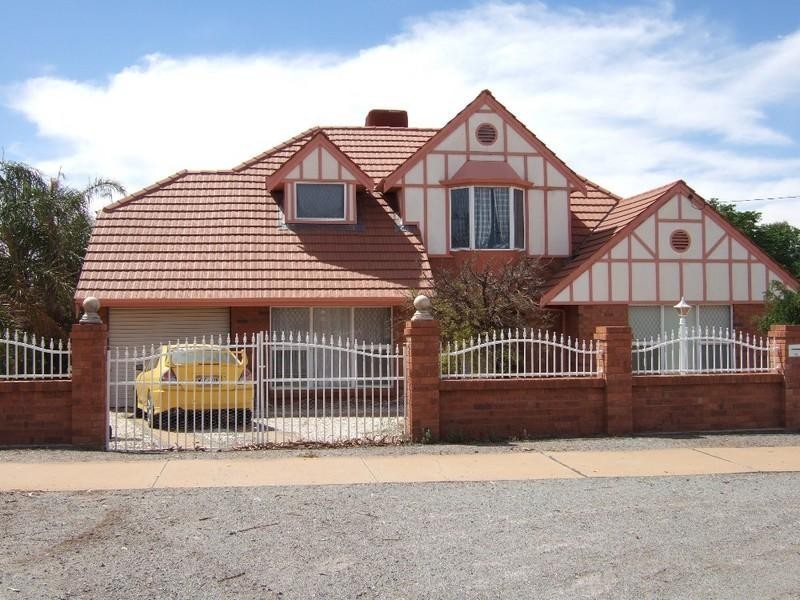 490 Crystal Street, Broken Hill NSW 2880