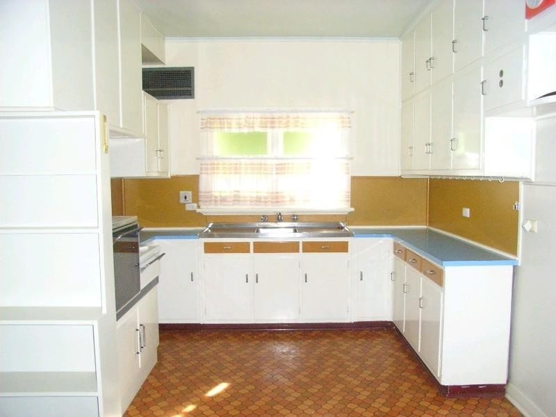 24 Thomas Lane, Broken Hill NSW 2880