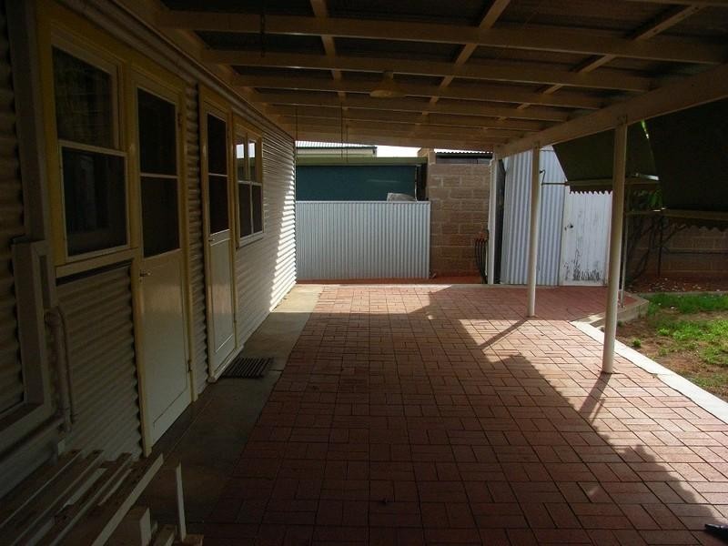 24 Thomas Lane, Broken Hill NSW 2880