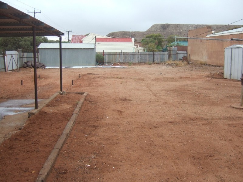 300 Piper Street, Broken Hill NSW 2880