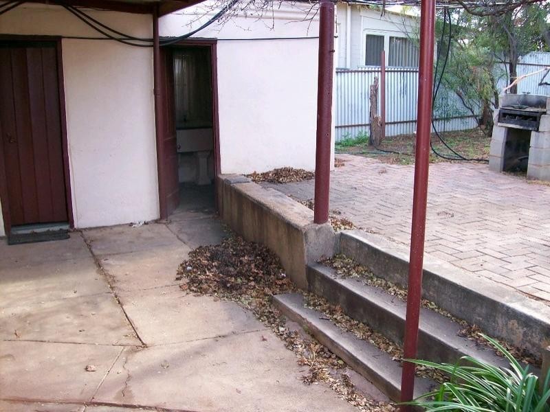 240 Mcculloch Street, Broken Hill NSW 2880