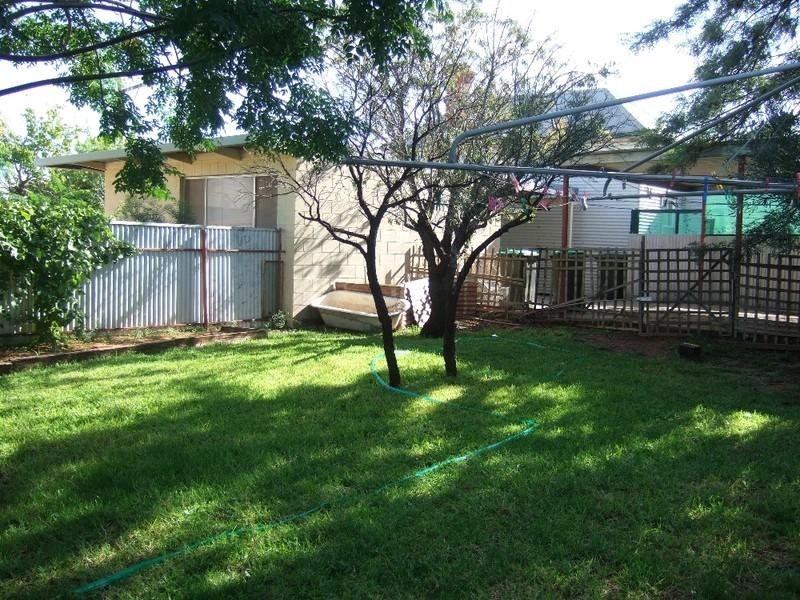 240 Mcculloch Street, Broken Hill NSW 2880