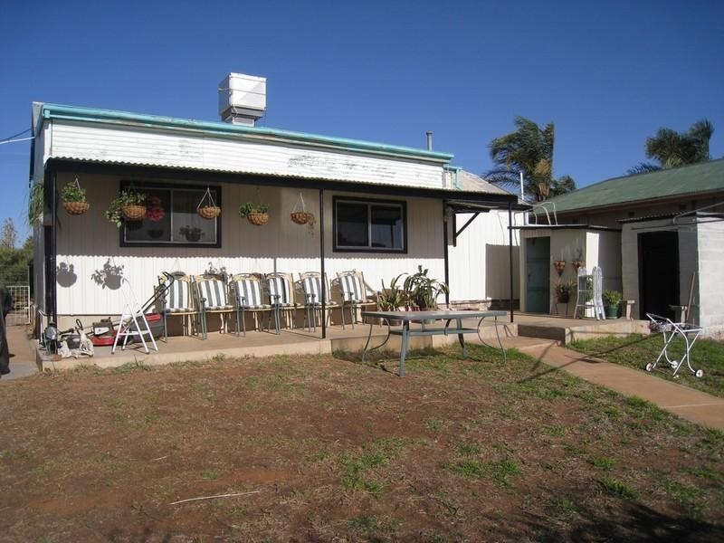 72 Hill Street, Broken Hill NSW 2880
