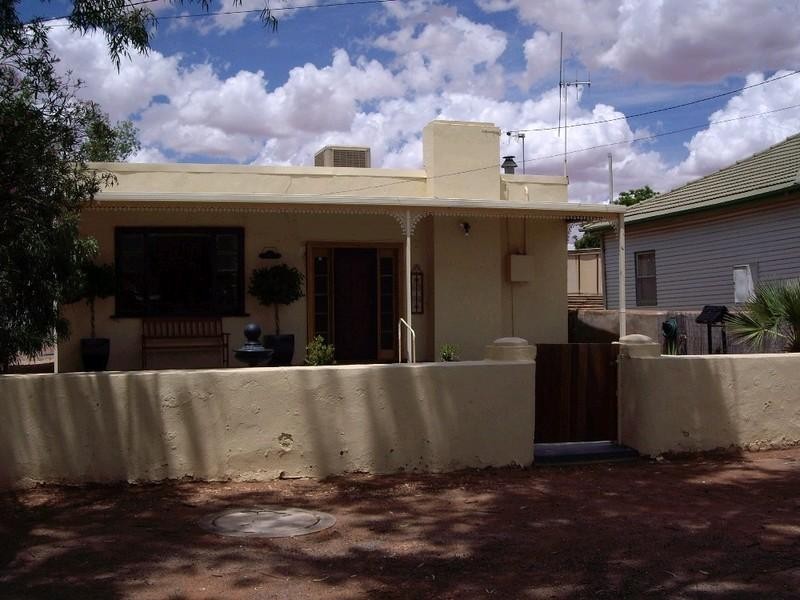 111 Ryan Street, Broken Hill NSW 2880
