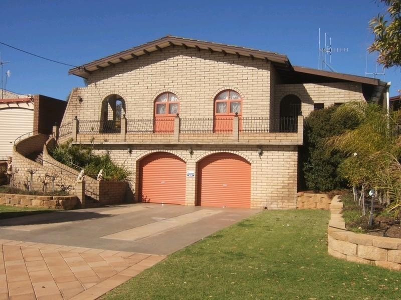 483 Cummins Street, Broken Hill NSW 2880